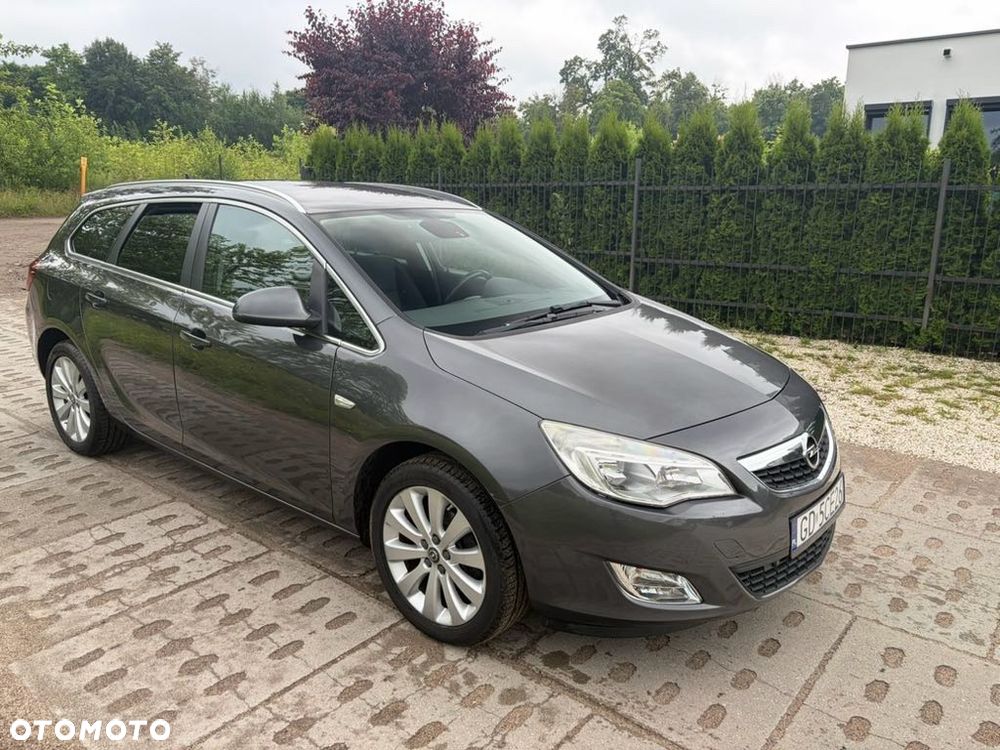 Opel Astra 1.4 ecoFLEX Sport - 2