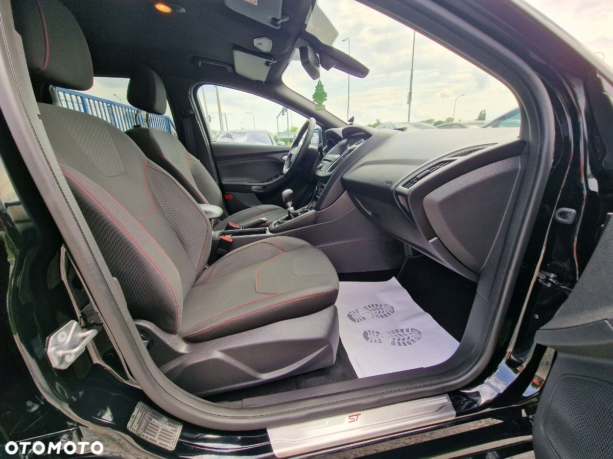 Ford Focus 1.0 EcoBoost ST-Line Red ASS - 22