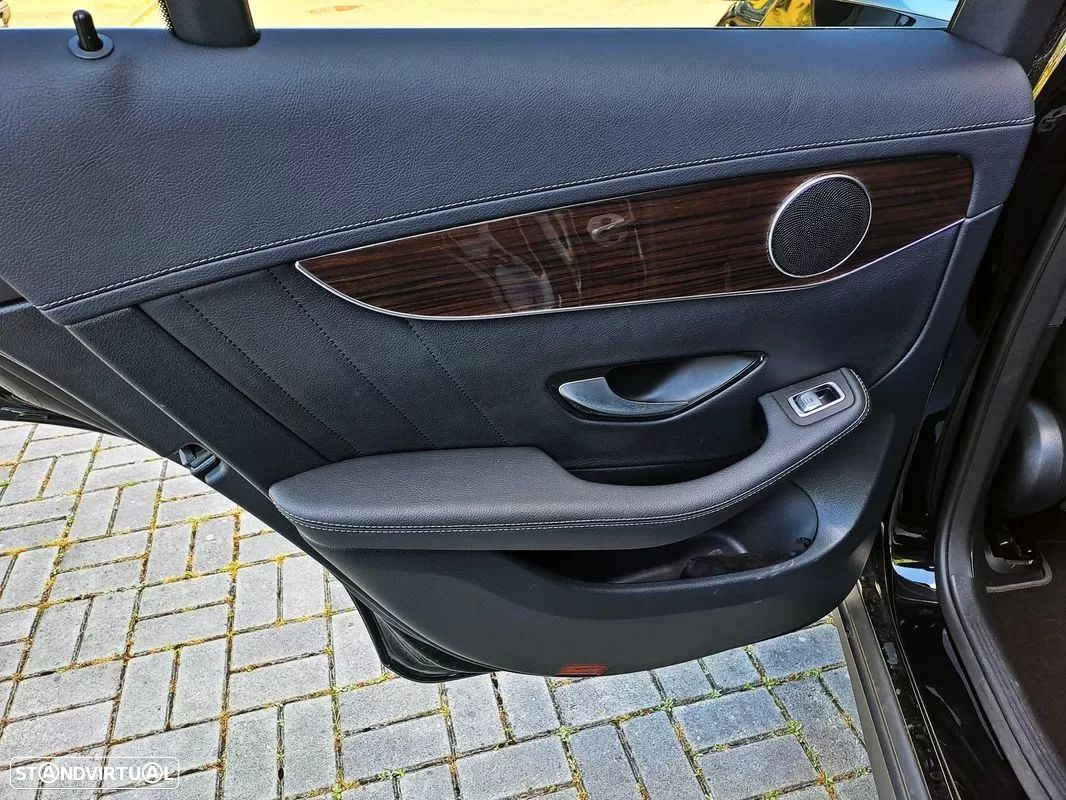 Mercedes-Benz GLC 300 de 4Matic - 15
