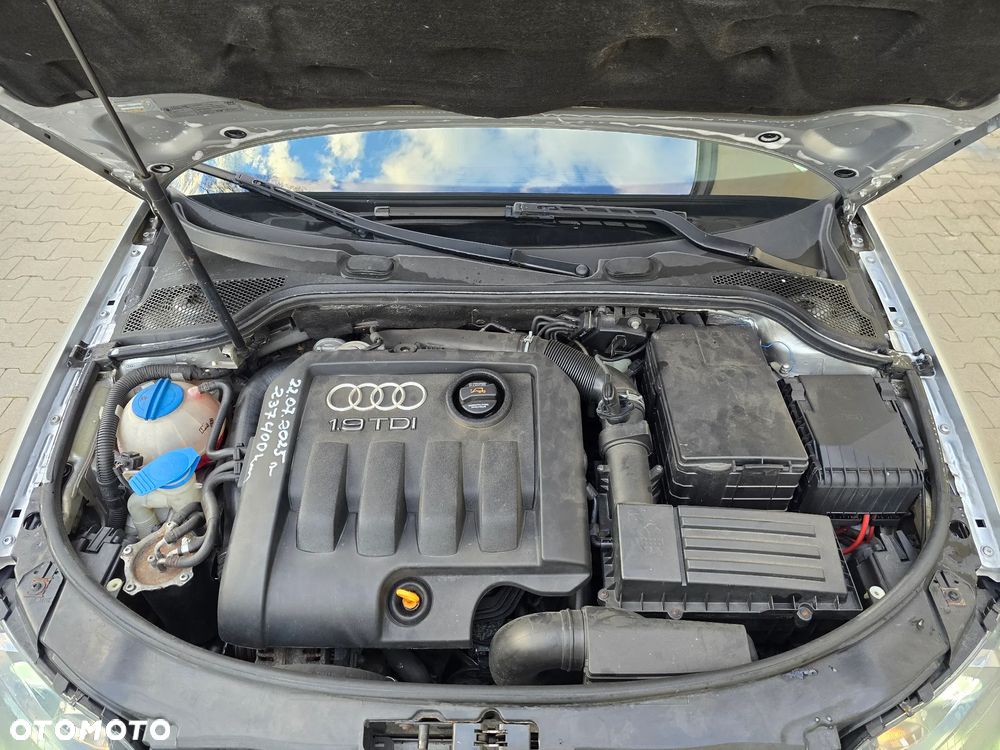 Audi A3 Sportback 1.9 TDI Attraction - 13