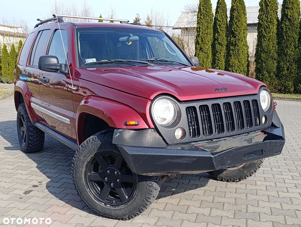 Jeep Liberty - 10