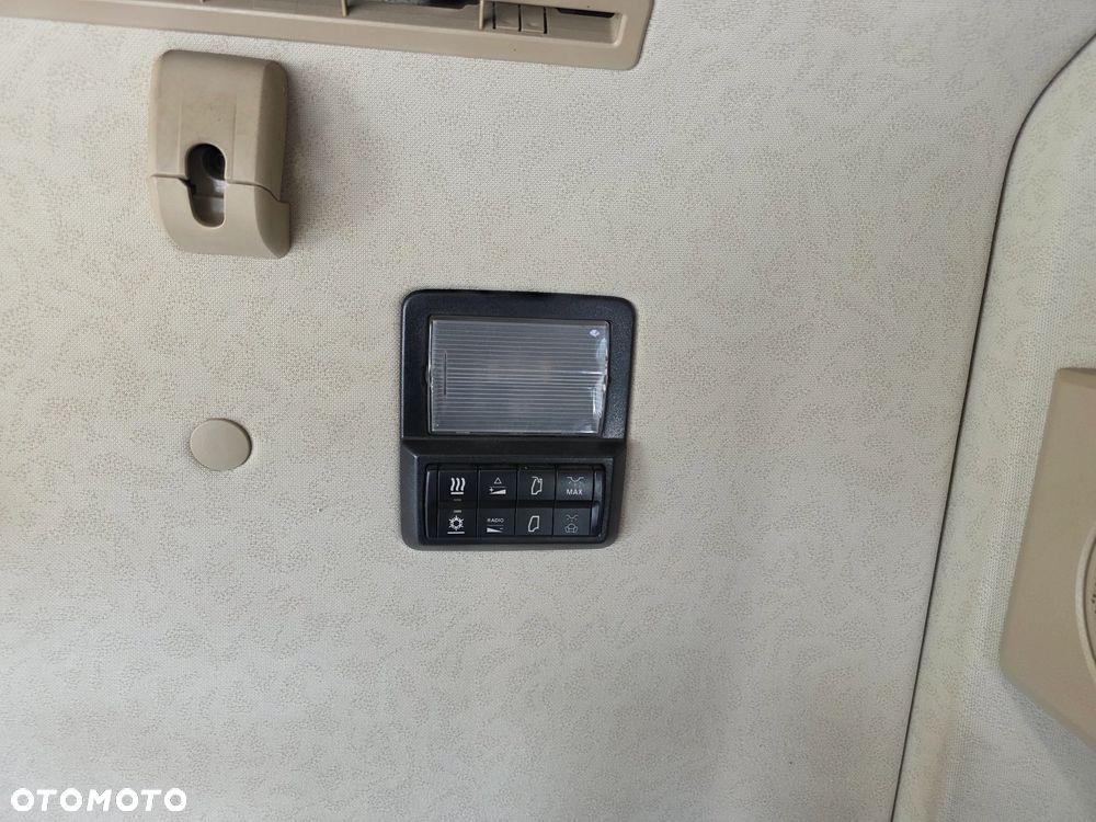 Mercedes-Benz ACTROS - 9