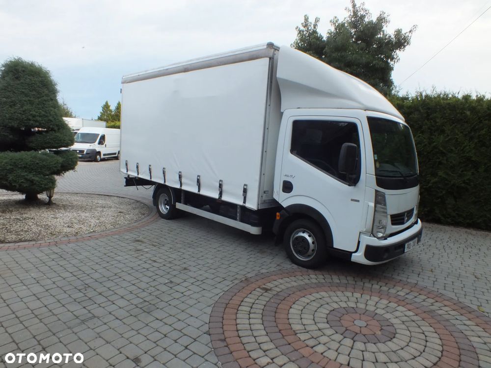 Renault MAXITY - 7