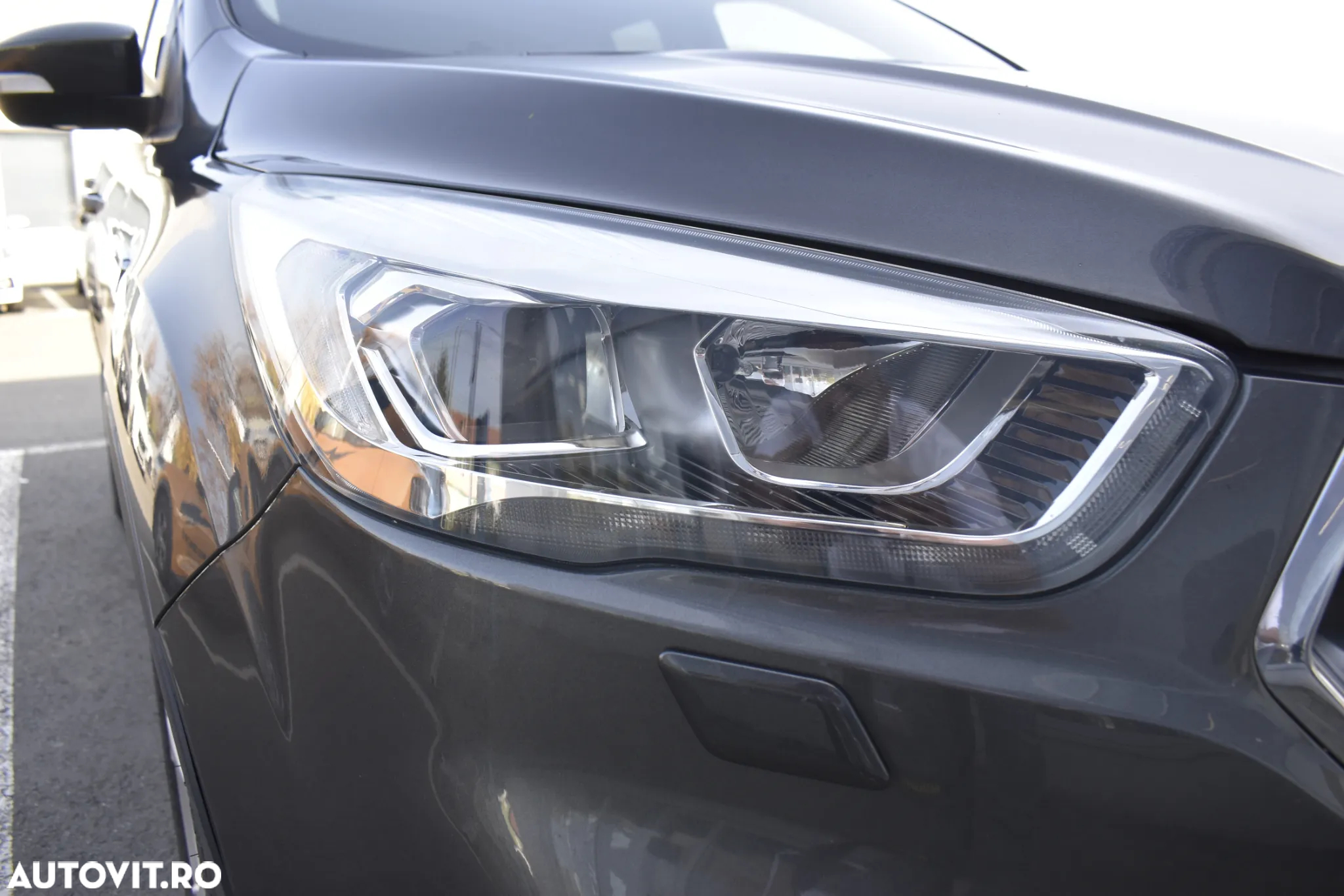 Ford Kuga 2.0 TDCi 4WD Powershift Titanium - 37