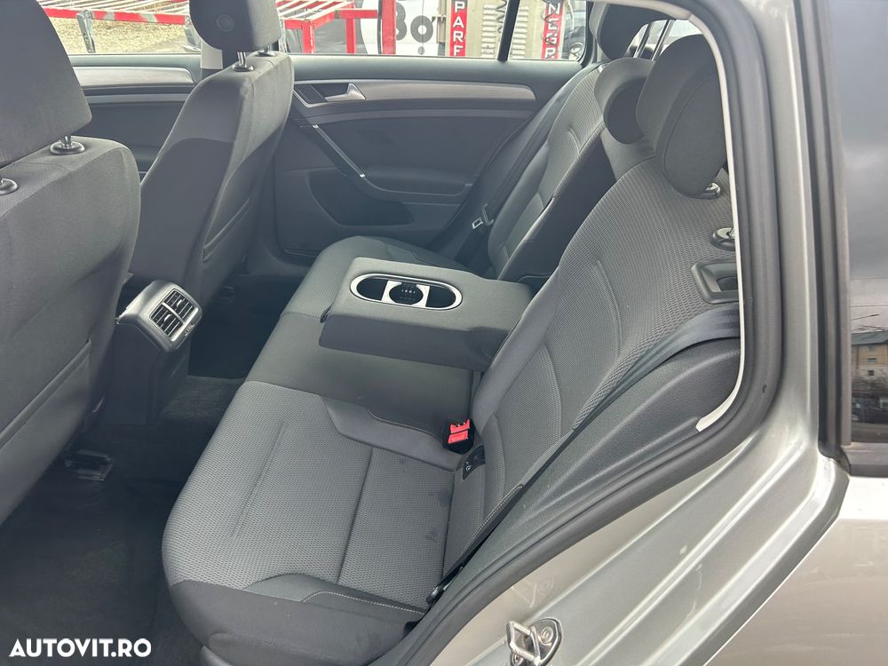 Volkswagen Golf 1.6 TDI BlueMotion Technology DSG Comfortline - 19