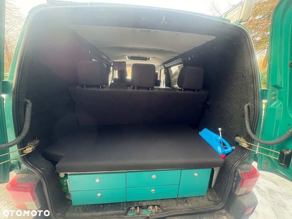 Volkswagen Transporter L - 22