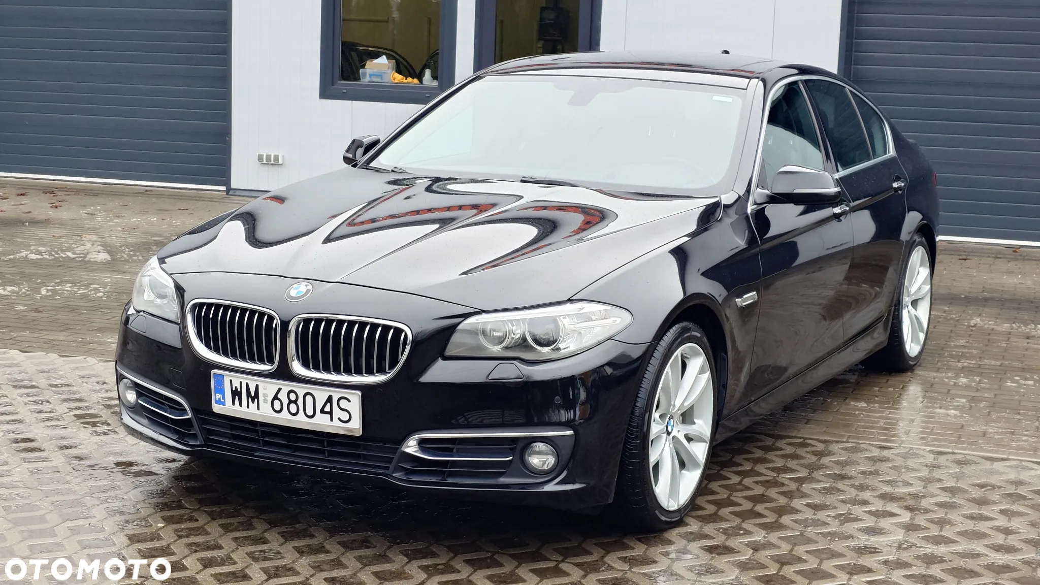 BMW Seria 5 535i xDrive Luxury Line - 2