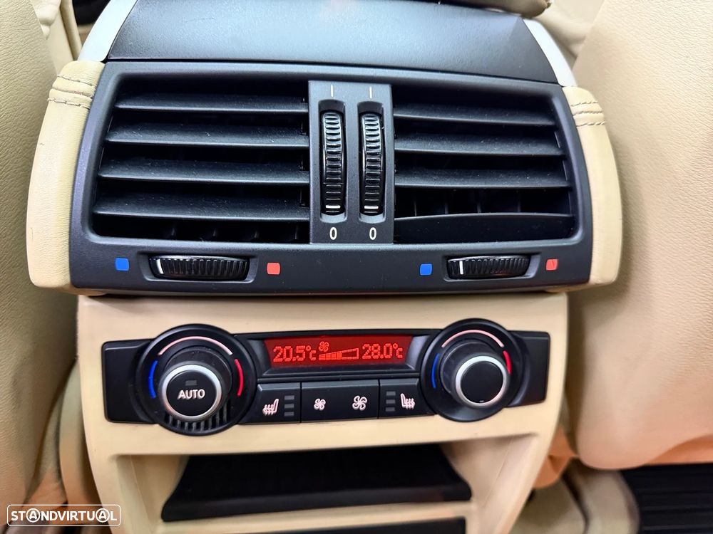 BMW X5 3.0sd - 28