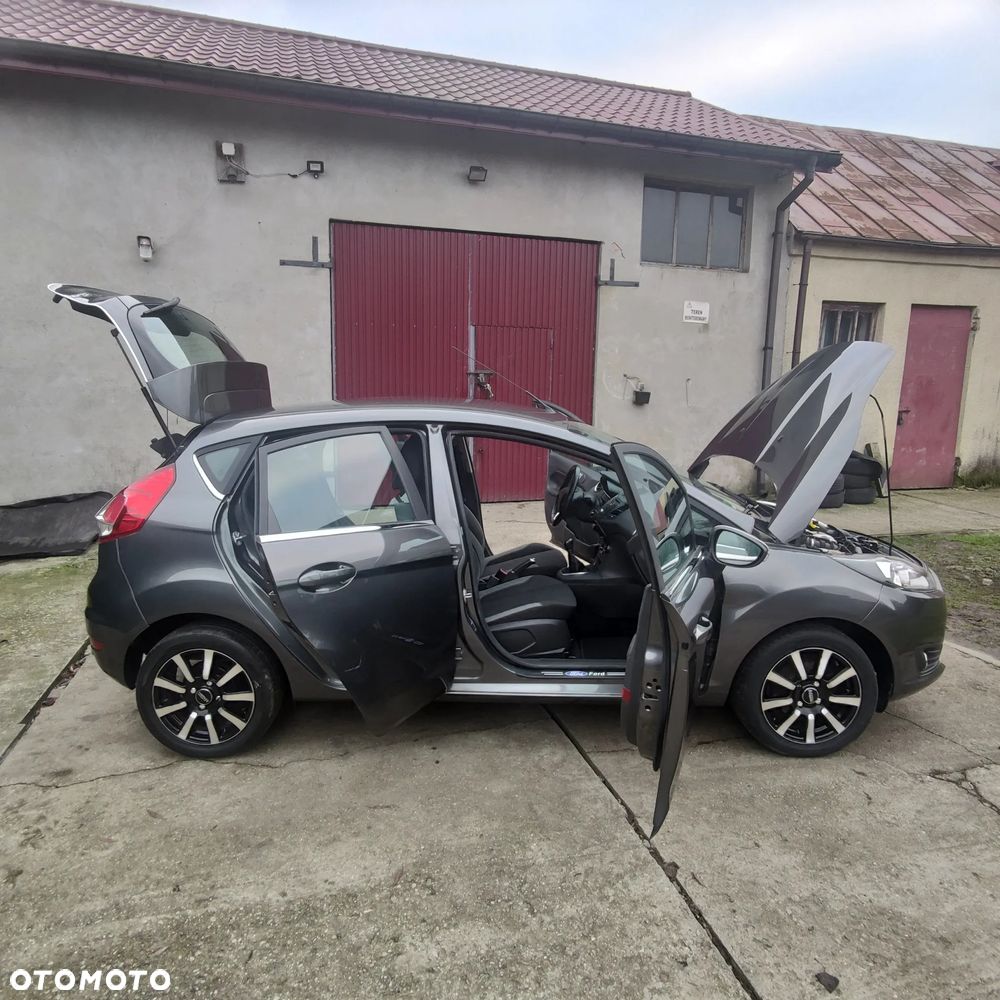 Ford Fiesta - 28