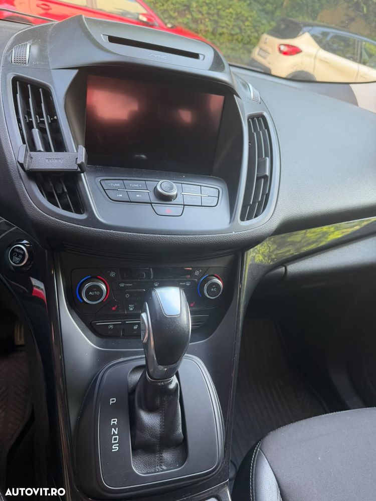 Ford Kuga 2.0 TDCi 4WD Powershift Titanium - 11