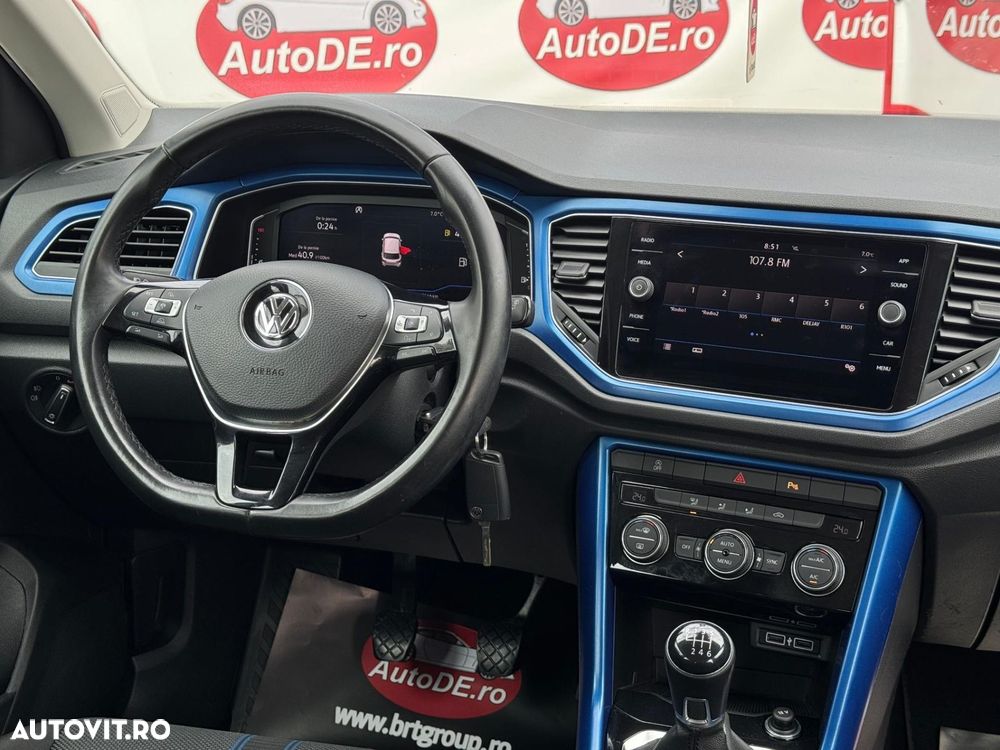 Volkswagen T-Roc - 9