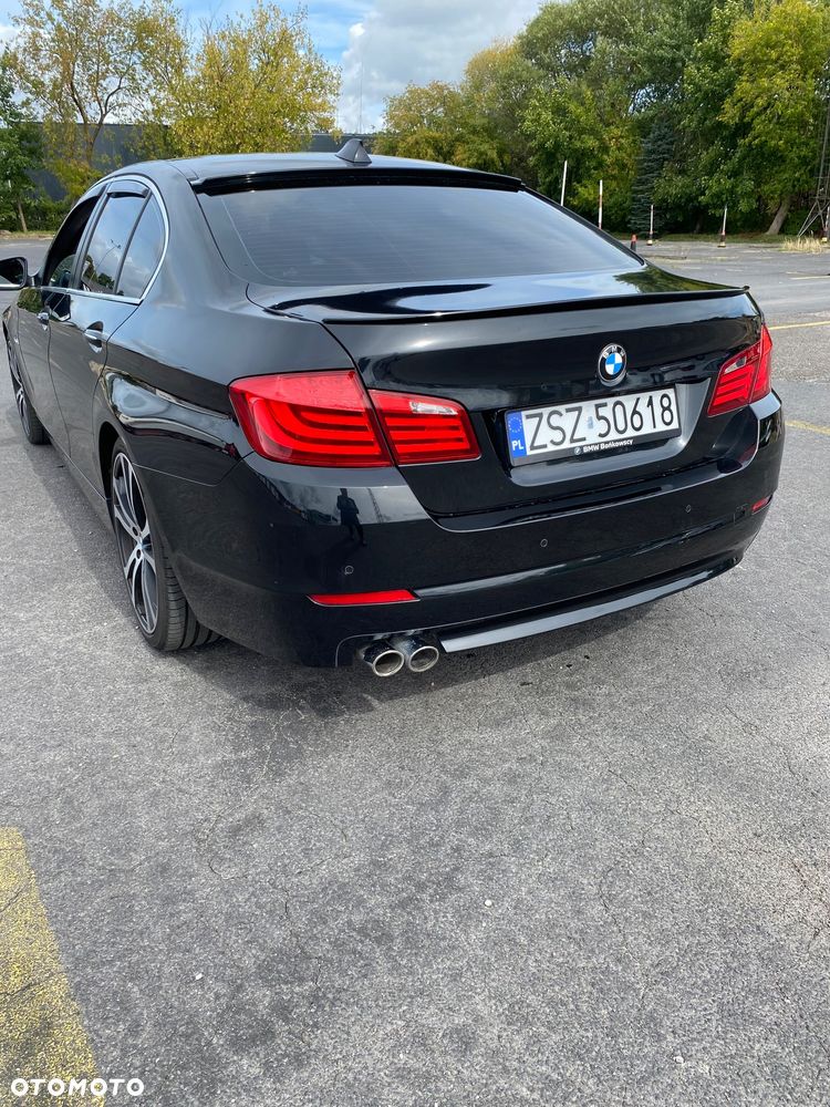 BMW Seria 5 525d - 10