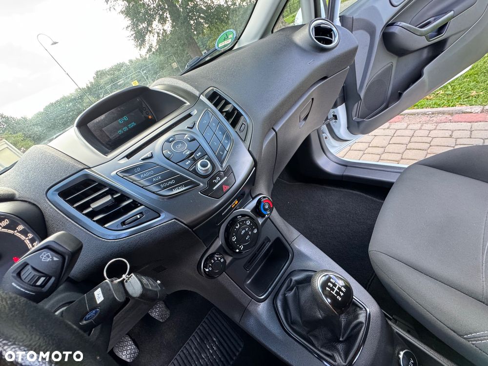 Ford Fiesta - 17