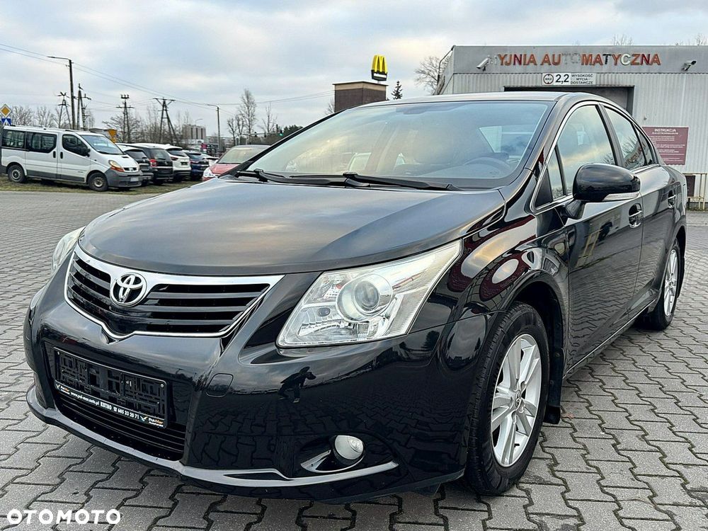 Toyota Avensis - 2