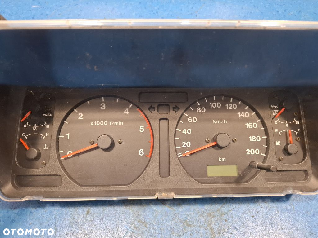 ISUZU TROOPER 3.1 TD LICZNIK 8972196783 - 8