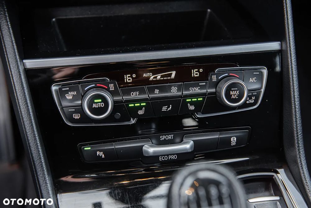 BMW Seria 2 218d Active Tourer Luxury Line - 24
