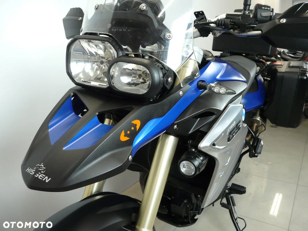 BMW F - 26