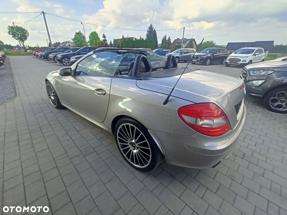 Mercedes-Benz SLK - 16