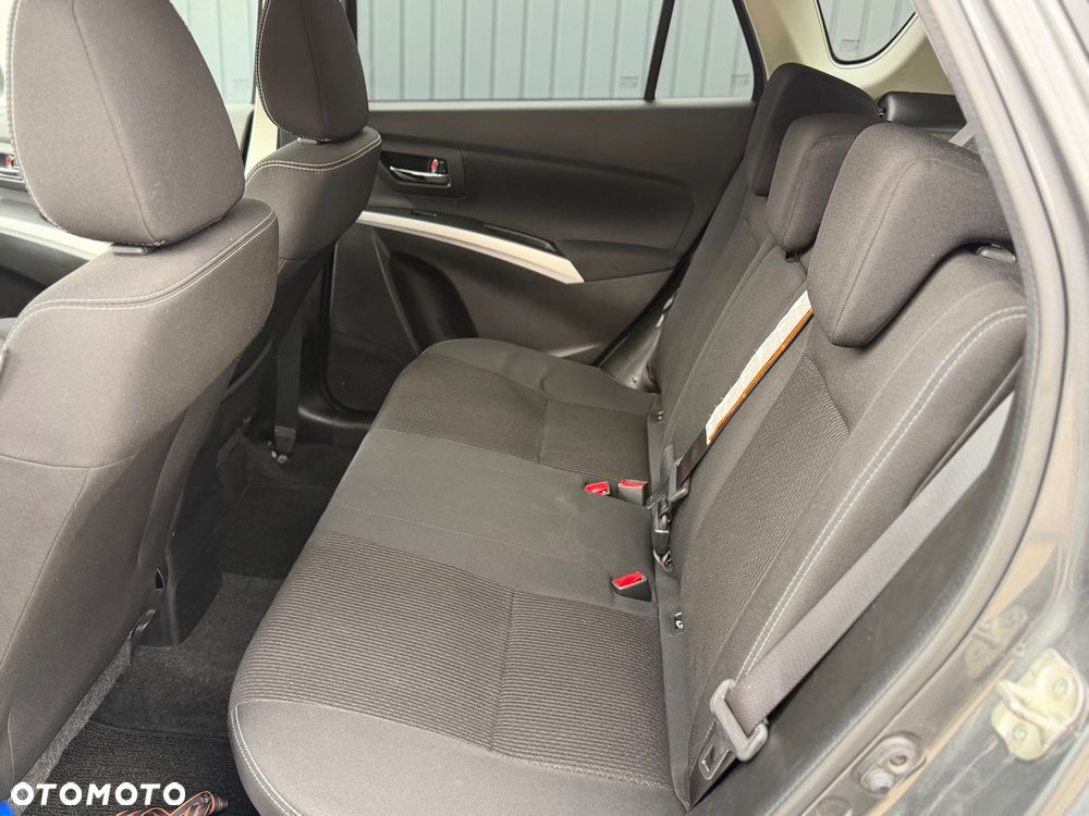 Suzuki SX4 S-Cross 1.4 SHVS Premium 4WD - 12