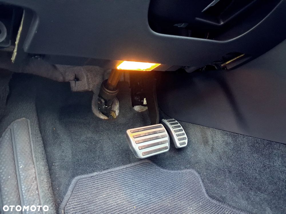Volvo V70 2.0T Powershift RDesign - 28