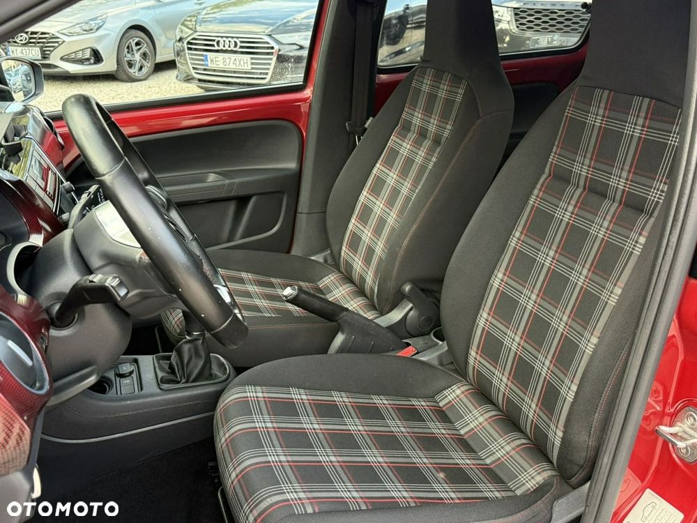 Volkswagen up! 1.0 TSI GTI - 12