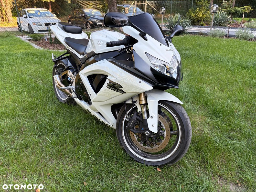 Suzuki GSX-R - 1