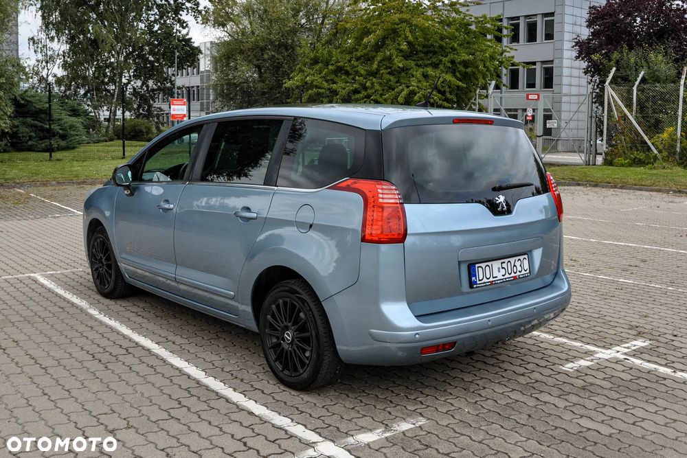 Peugeot 5008 - 3