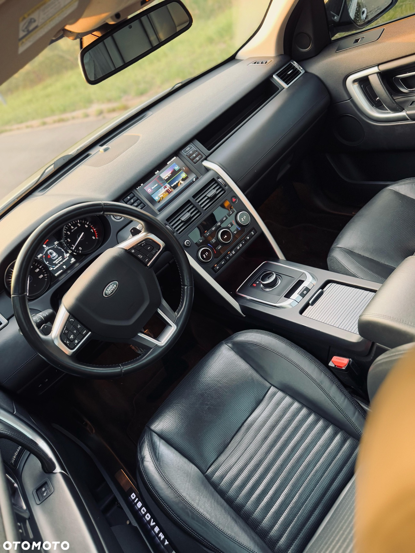 Land Rover Discovery Sport 2.0 Si4 HSE Luxury - 14