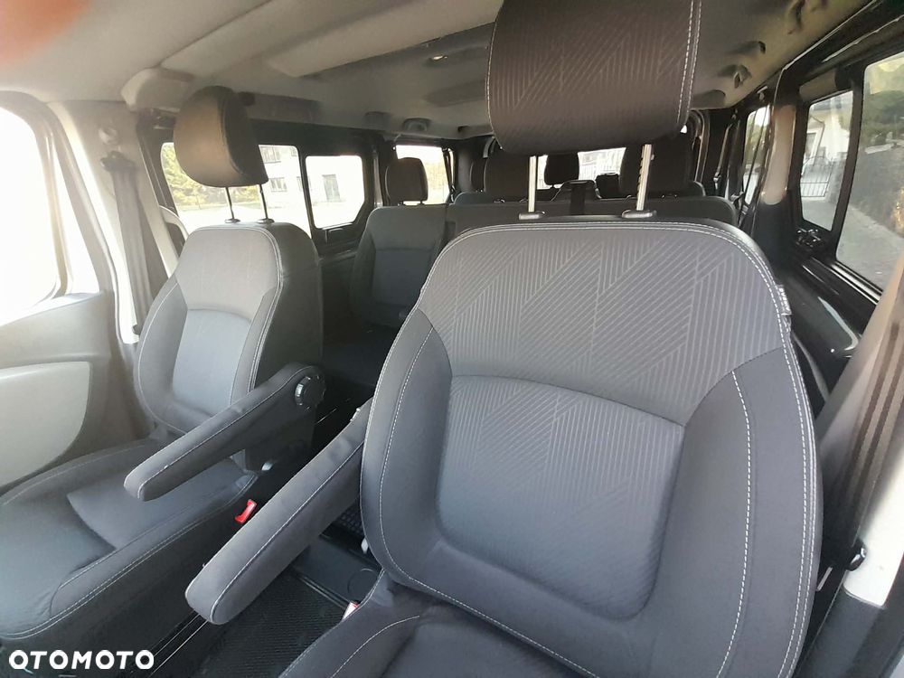 Renault Trafic - 19