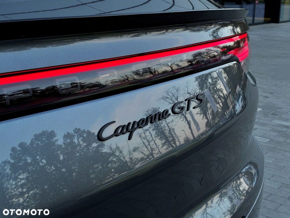 Porsche Cayenne - 14