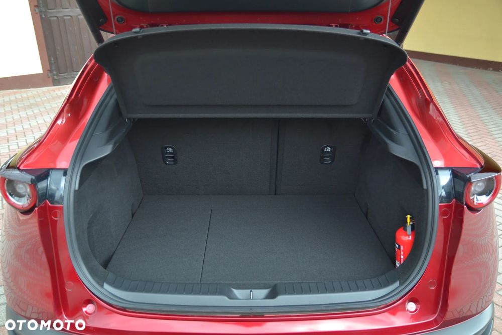Mazda CX-30 2.0 mHEV Hikari 2WD - 37