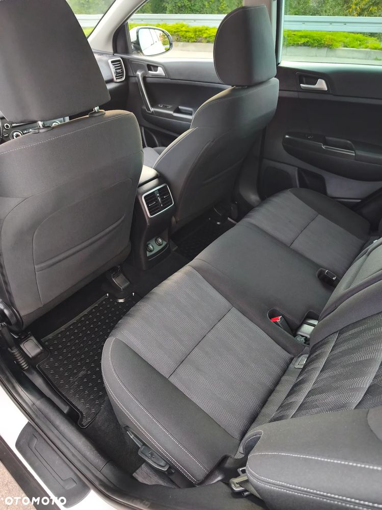 Kia Sportage - 13