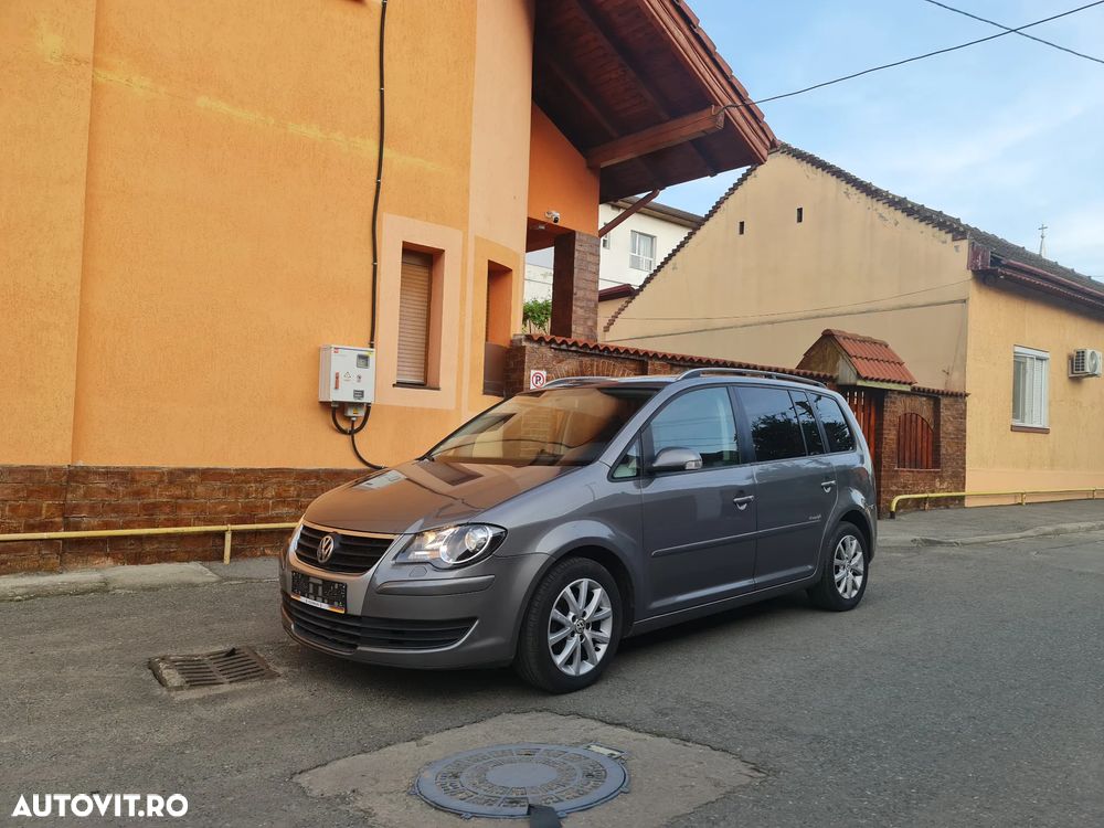 Volkswagen Touran 1.9 TDI DPF Blue Motion Freestyle - 4
