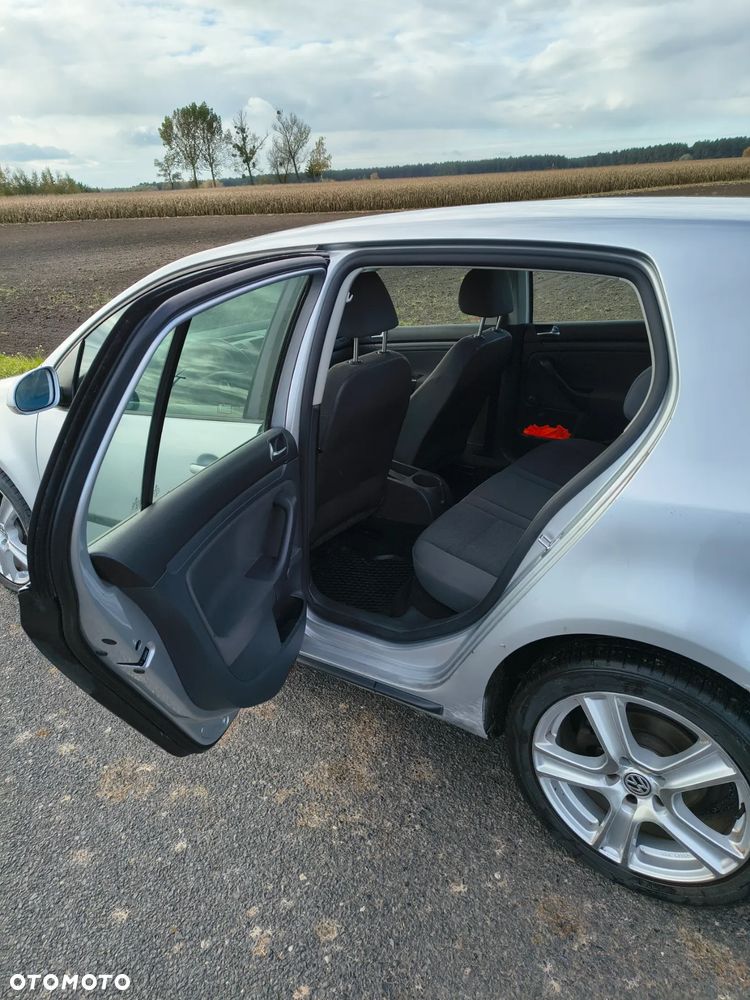 Volkswagen Golf - 17