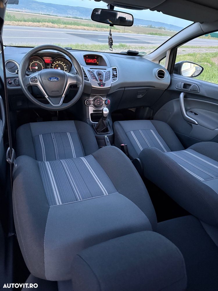 Ford Fiesta 1.4i Titanium - 9
