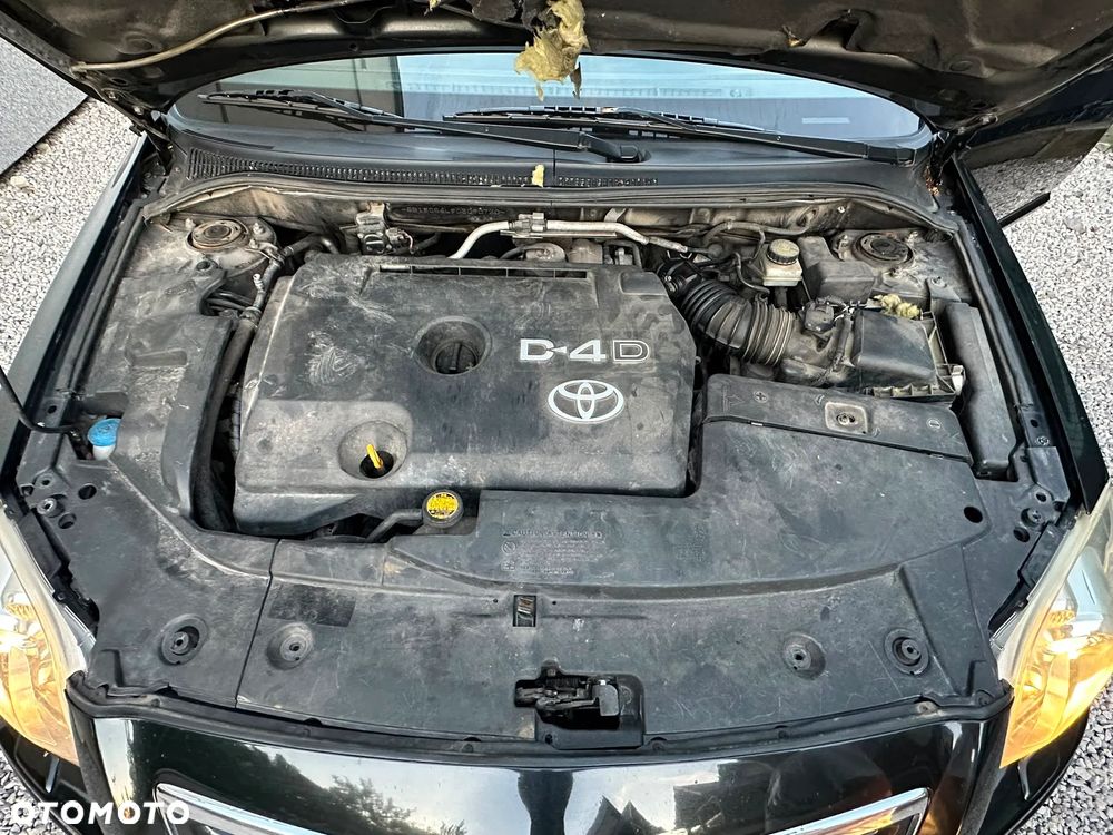 Toyota Avensis - 30