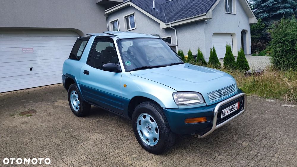 Toyota RAV4 2.0 GLi - 2