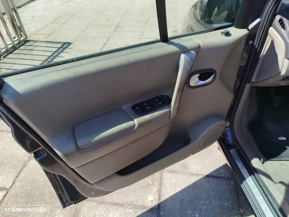 Renault Grand Scénic 1.5 dCi Dynamique Luxe - 15