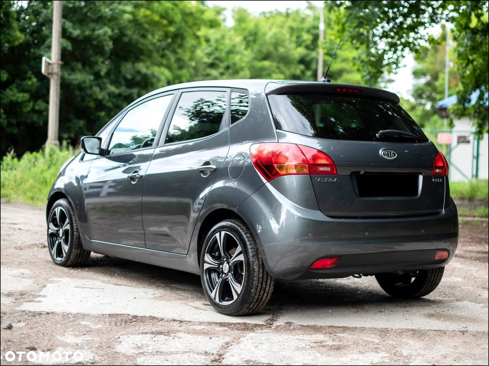 Kia Venga - 13