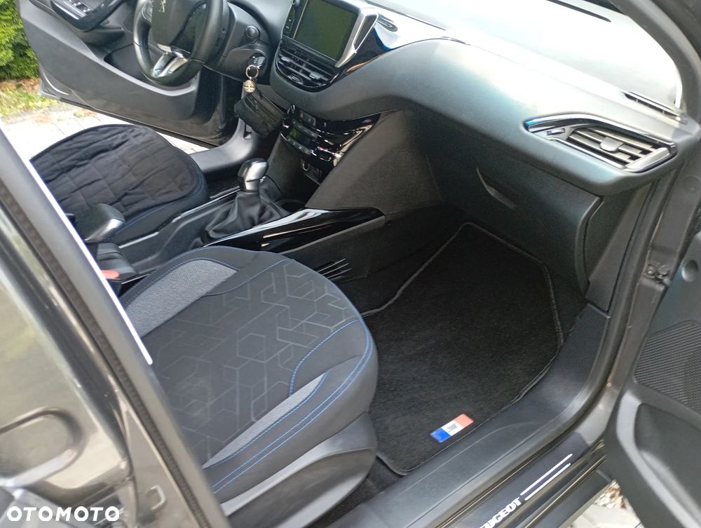 Peugeot 2008 - 6