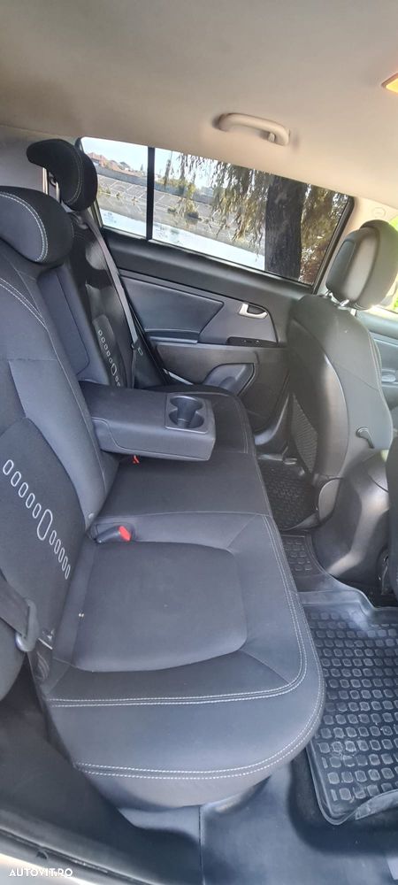 Kia Sportage 2,0 CRDI AWD Dream-Team Edition - 9