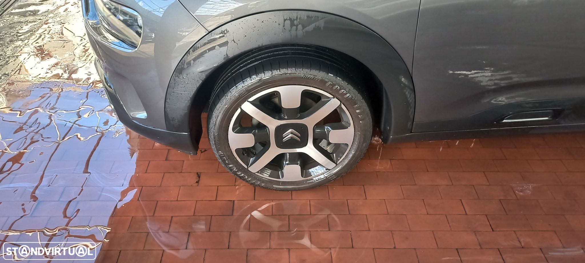 Citroën C4 Cactus 1.2 PureTech Shine - 2