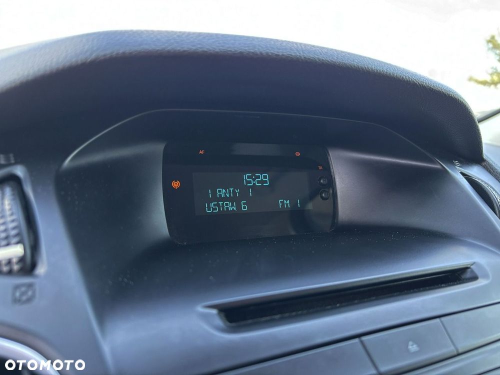 Ford Focus 1.6 Edition - 18