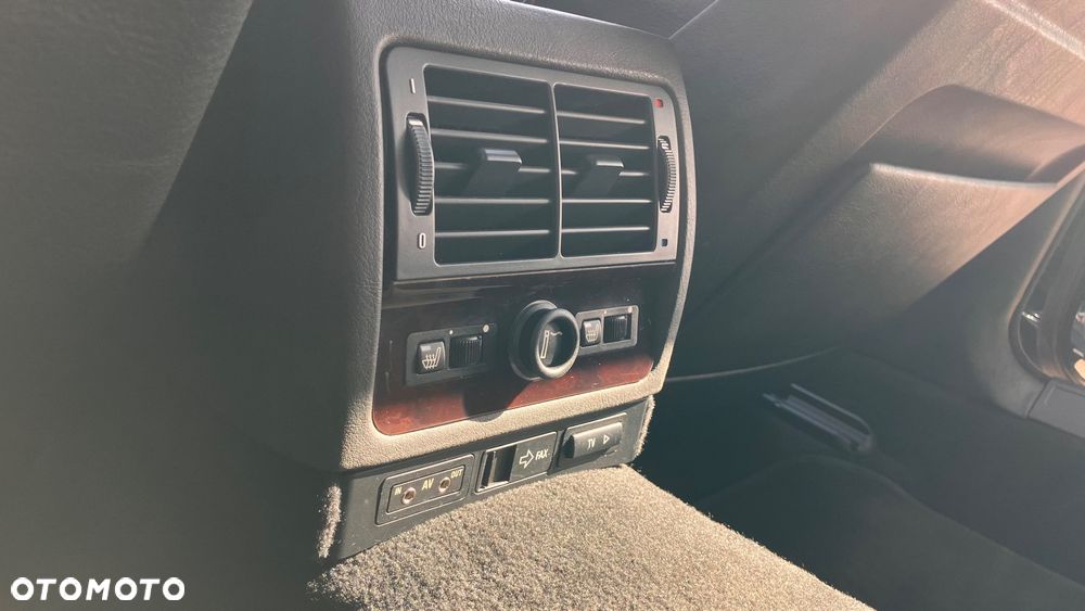 BMW Seria 7 - 16