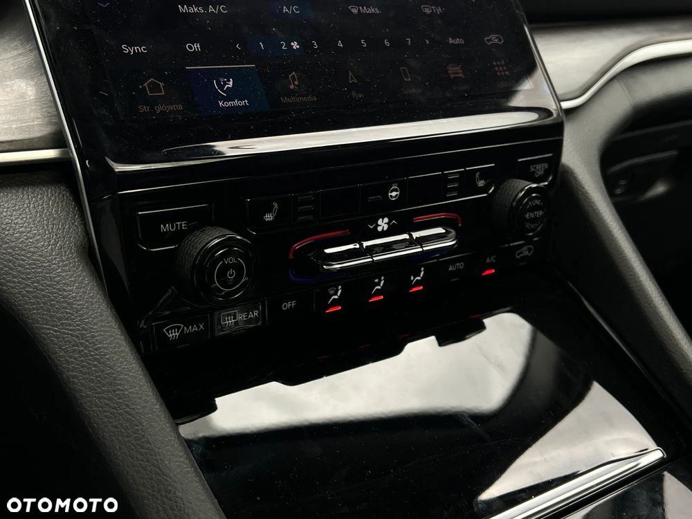 Jeep Grand Cherokee - 29