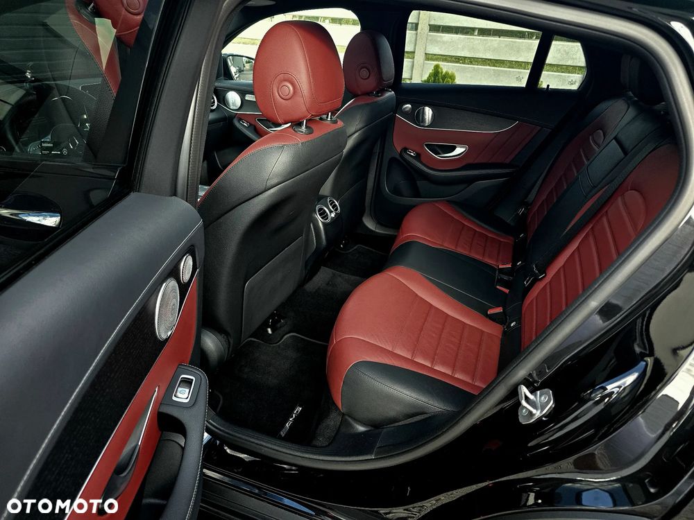 Mercedes-Benz GLC - 21