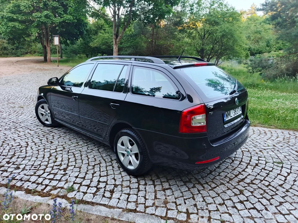 Skoda Octavia 1.6 TDI DPF Ambition - 4
