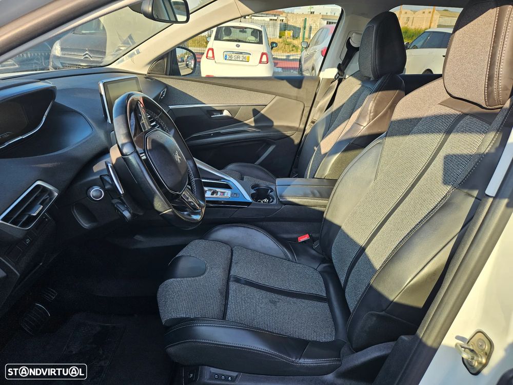 Peugeot 3008 BlueHDi 130 Stop & Start EAT8 Allure Pack - 17