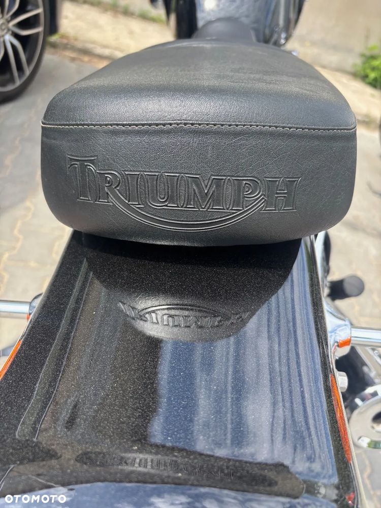 Triumph Adventurer - 17