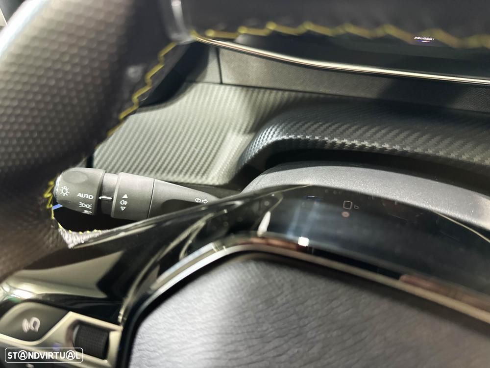 Peugeot e-2008 54 kWh GT - 40